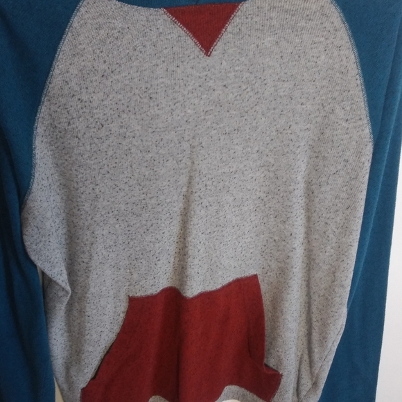 BDG hooded long sleeve pullover sweater with pocket Sz Large - Picture 3 of 5